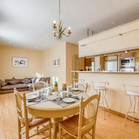 Appartement Boulevard Louis Blanc-1 By Interhome *