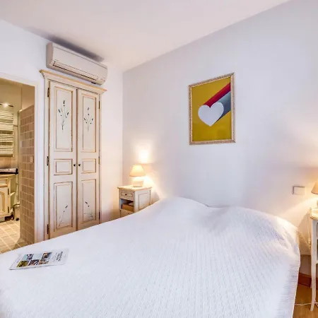 Boulevard Louis Blanc-1 By Interhome Apartment Saint-Tropez